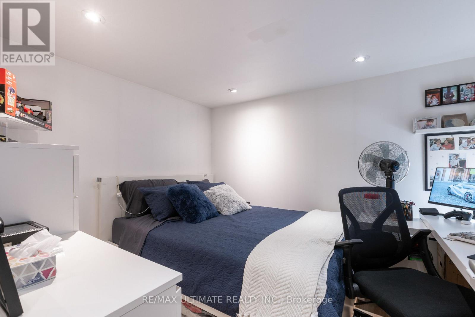 14 NORDALE CRESCENT - 24