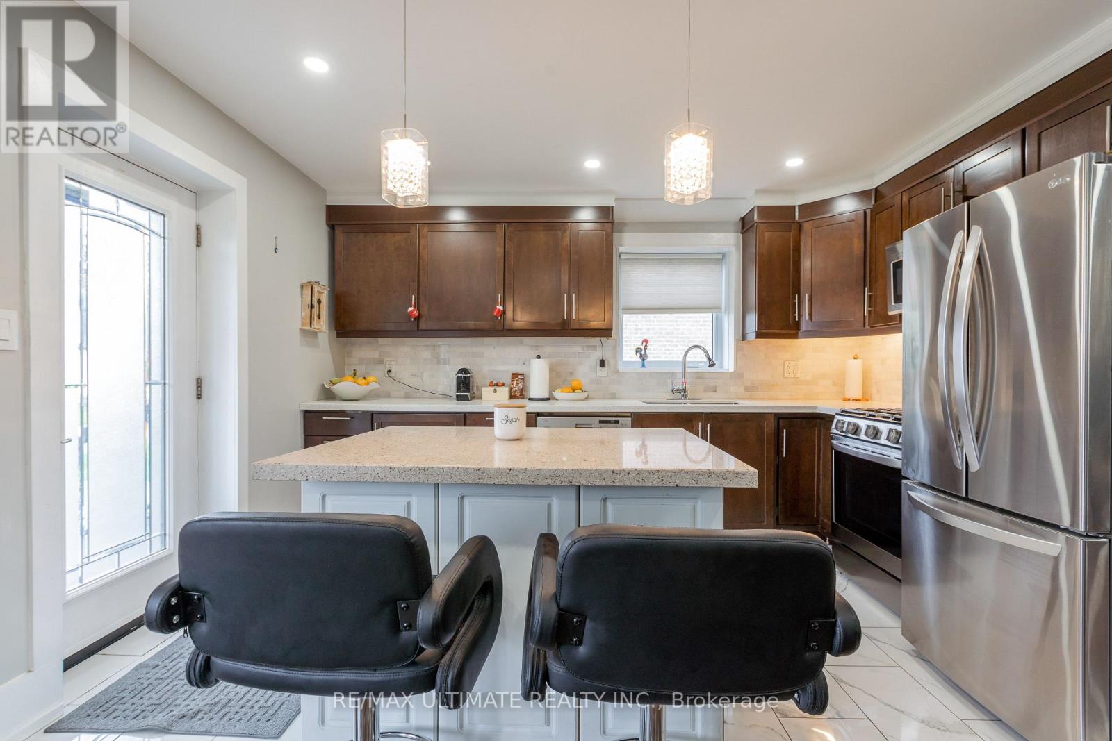 14 NORDALE CRESCENT - 4