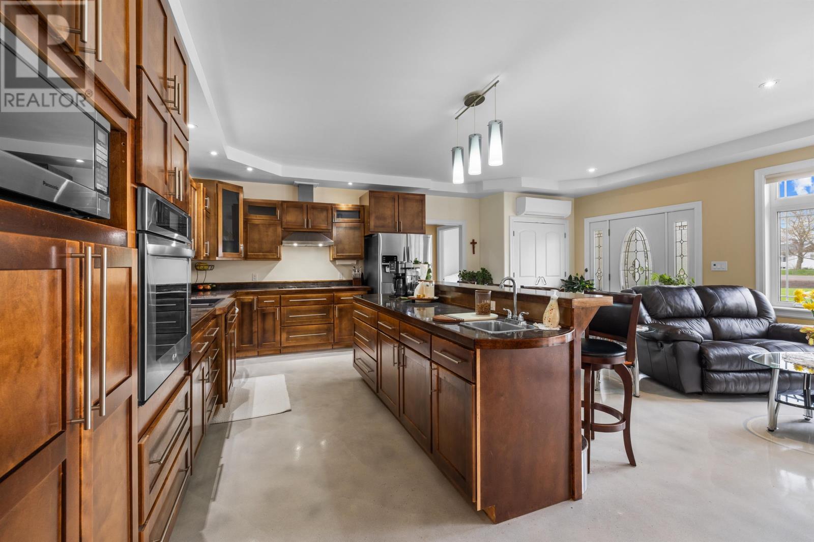 835 Rustico Road - 11
