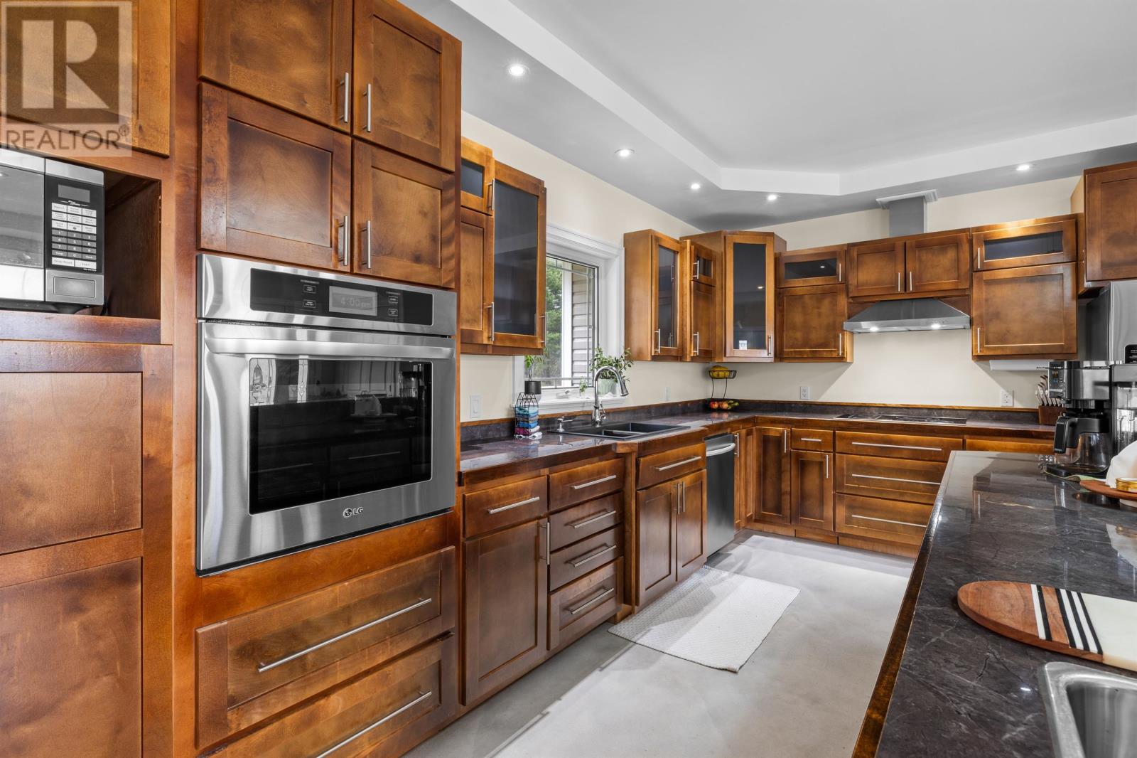 835 Rustico Road - 12