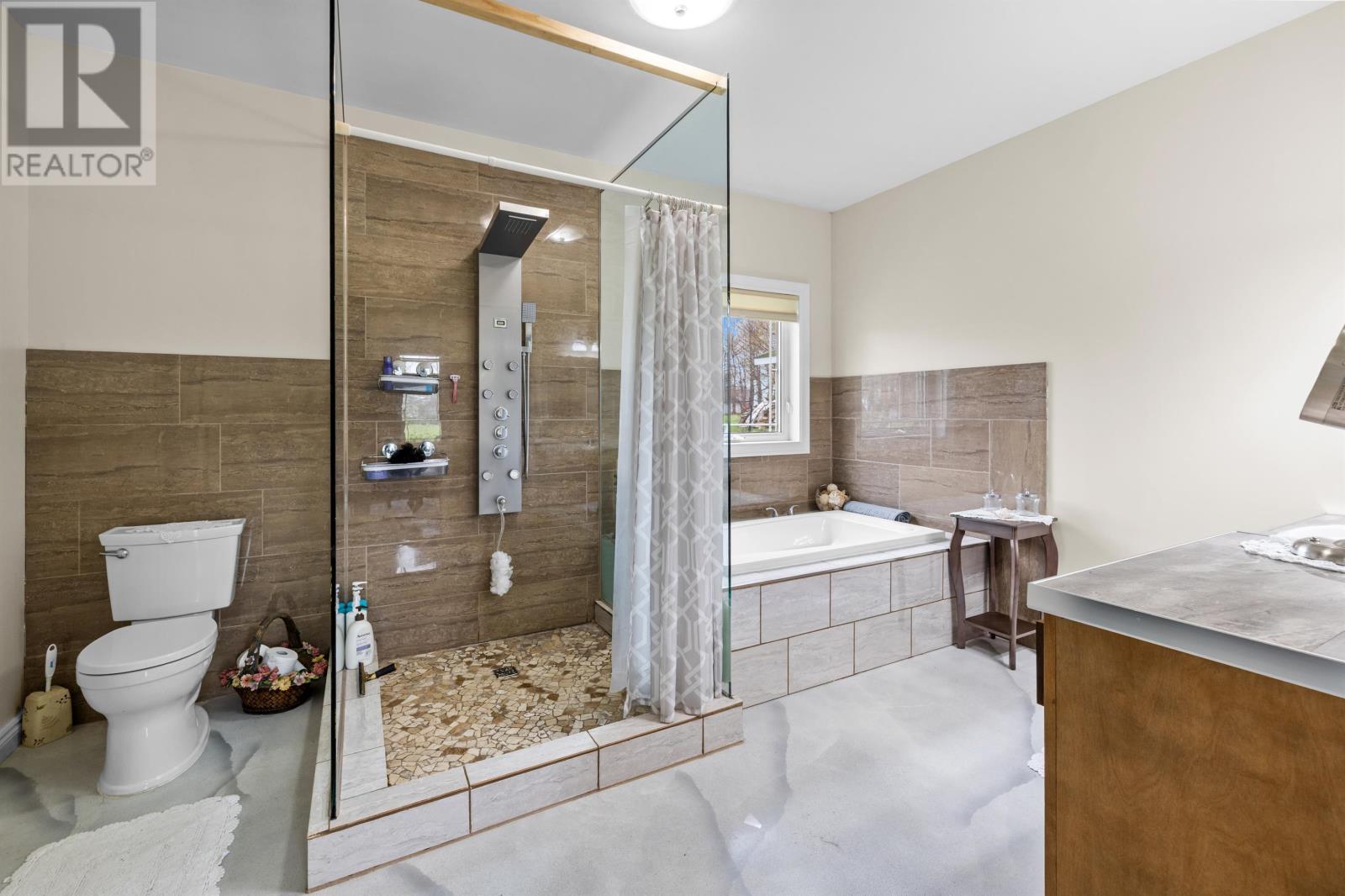 835 Rustico Road - 23