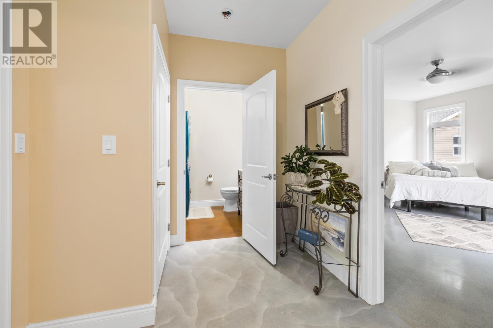 835 Rustico Road - 25