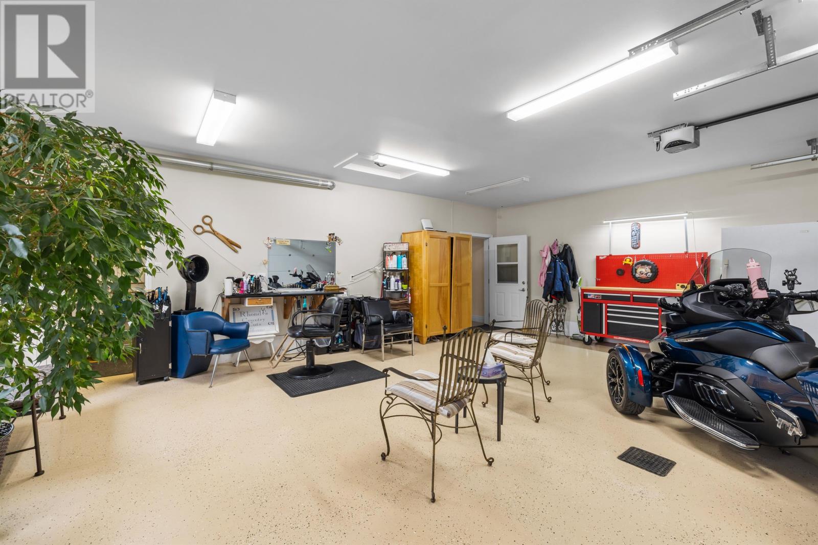 835 Rustico Road - 28