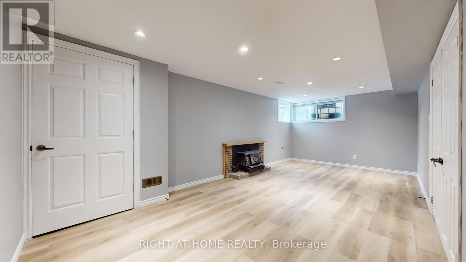 301 GARNER ROAD E - 37
