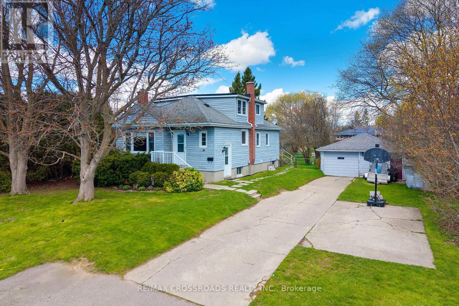 16 HAMILTON AVENUE - 1