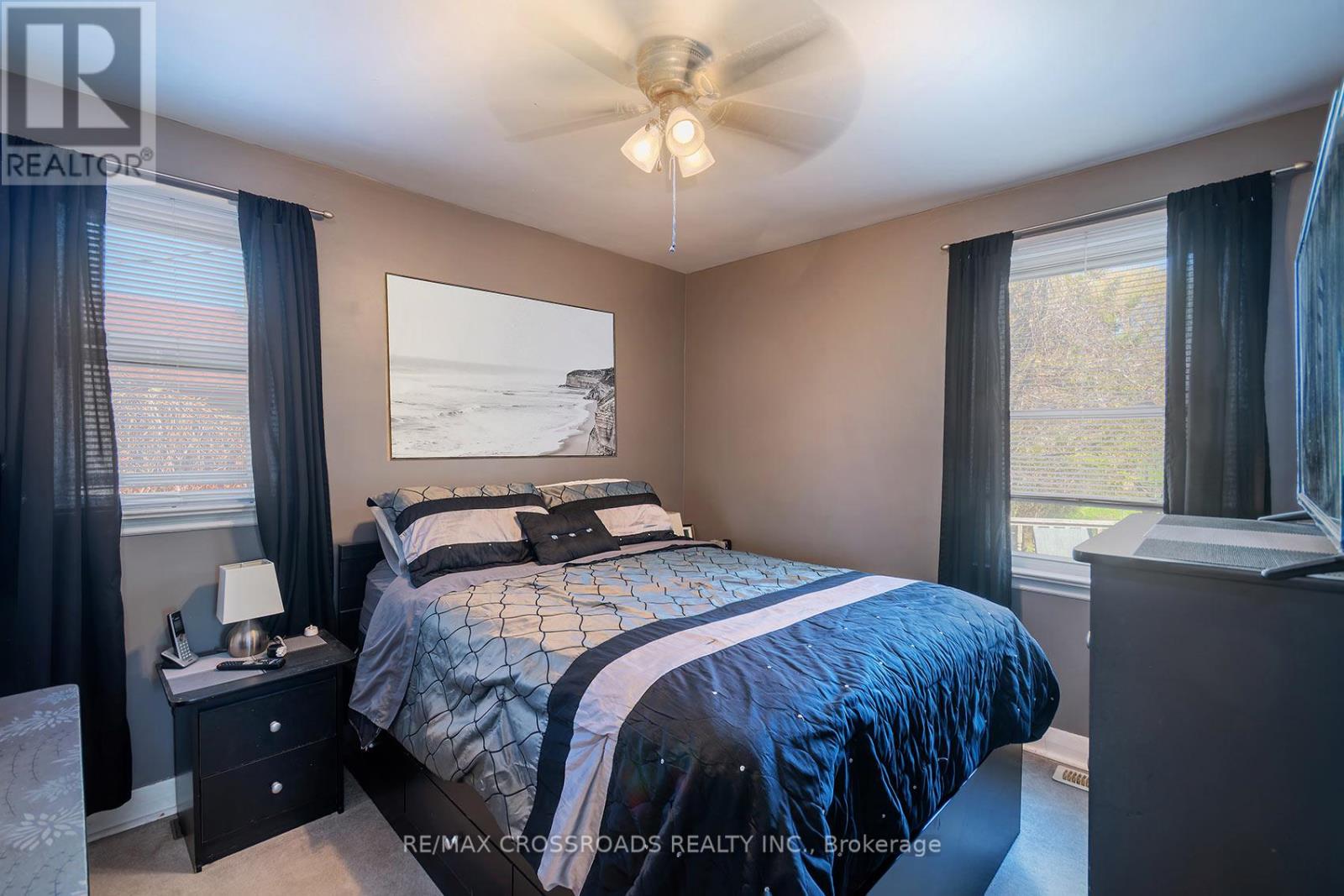 16 HAMILTON AVENUE - 14