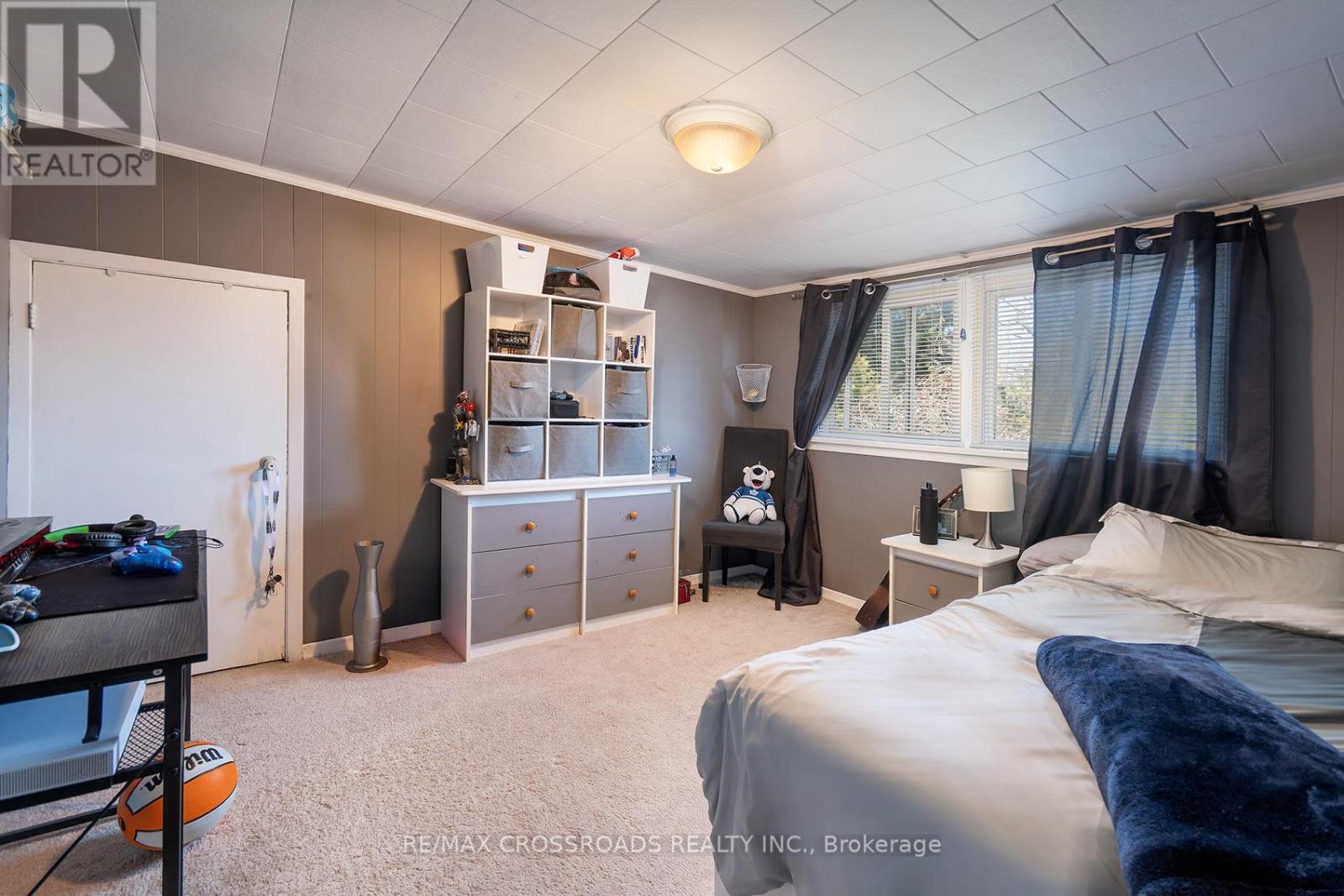 16 HAMILTON AVENUE - 20
