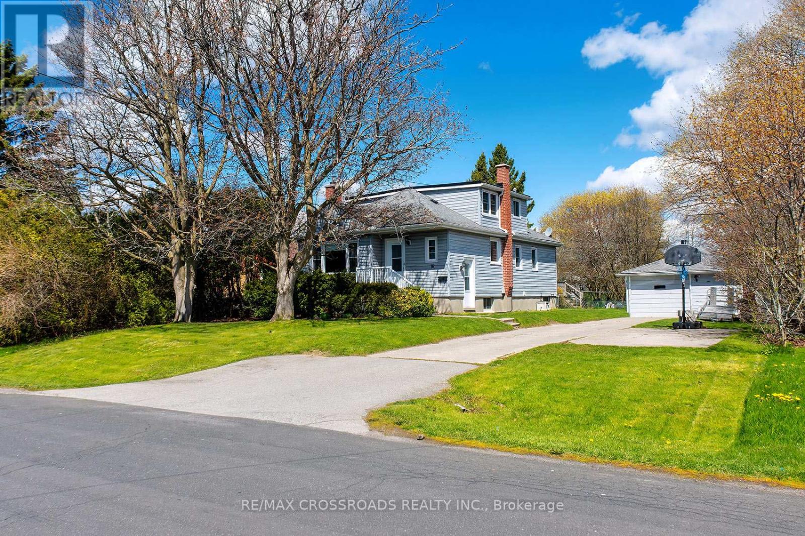 16 HAMILTON AVENUE - 5