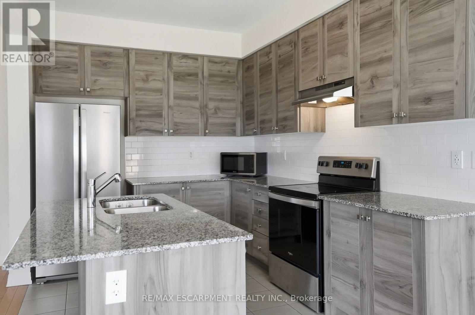 254 ROSEBURY WAY - 10