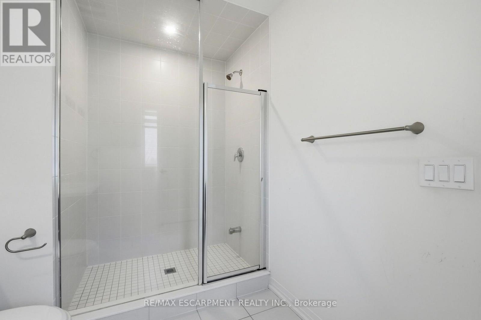 254 ROSEBURY WAY - 21