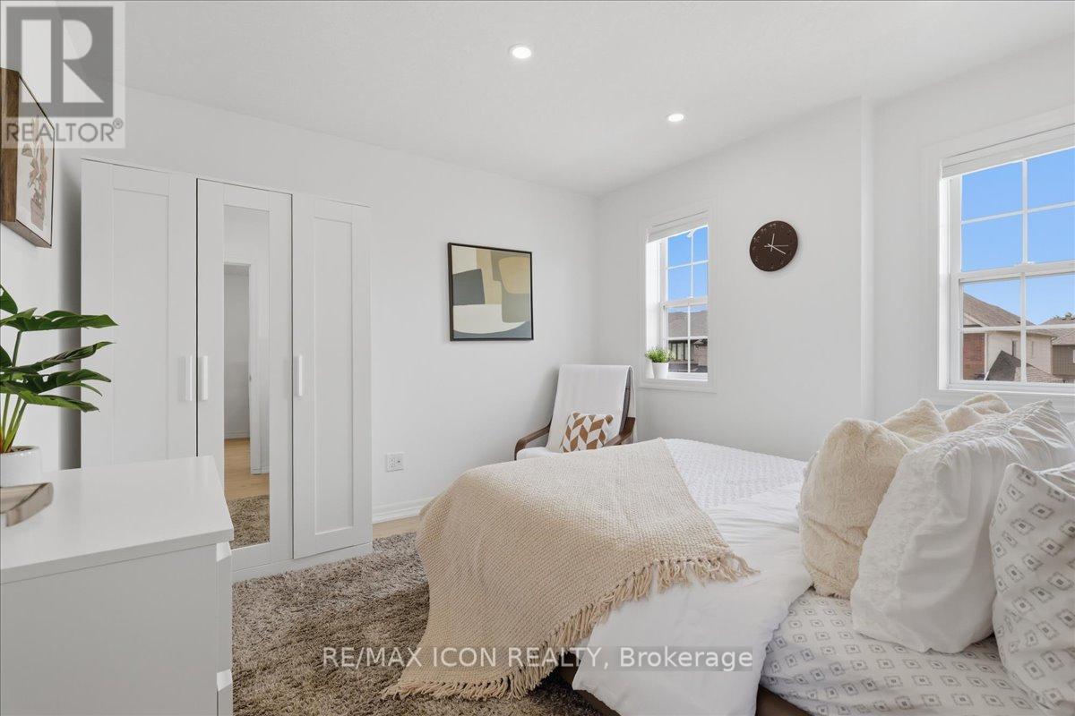 275 FALCONRIDGE DRIVE - 23