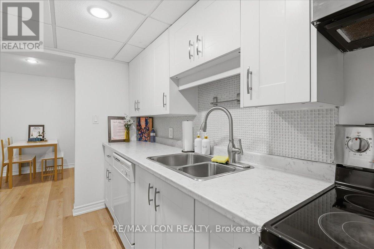 275 FALCONRIDGE DRIVE - 39