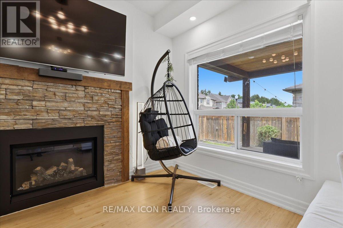 275 FALCONRIDGE DRIVE - 9