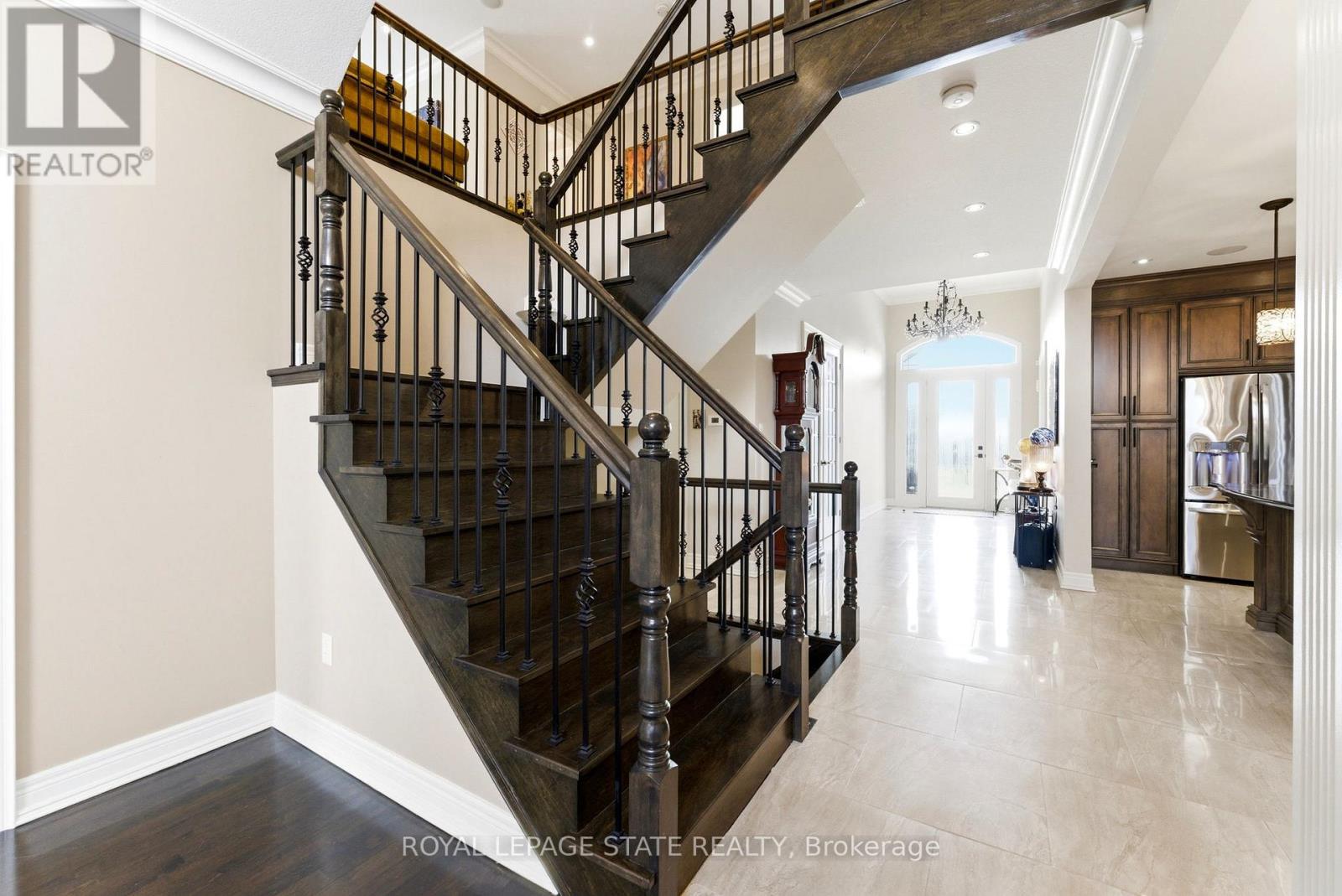 85 HILLCROFT DRIVE - 21
