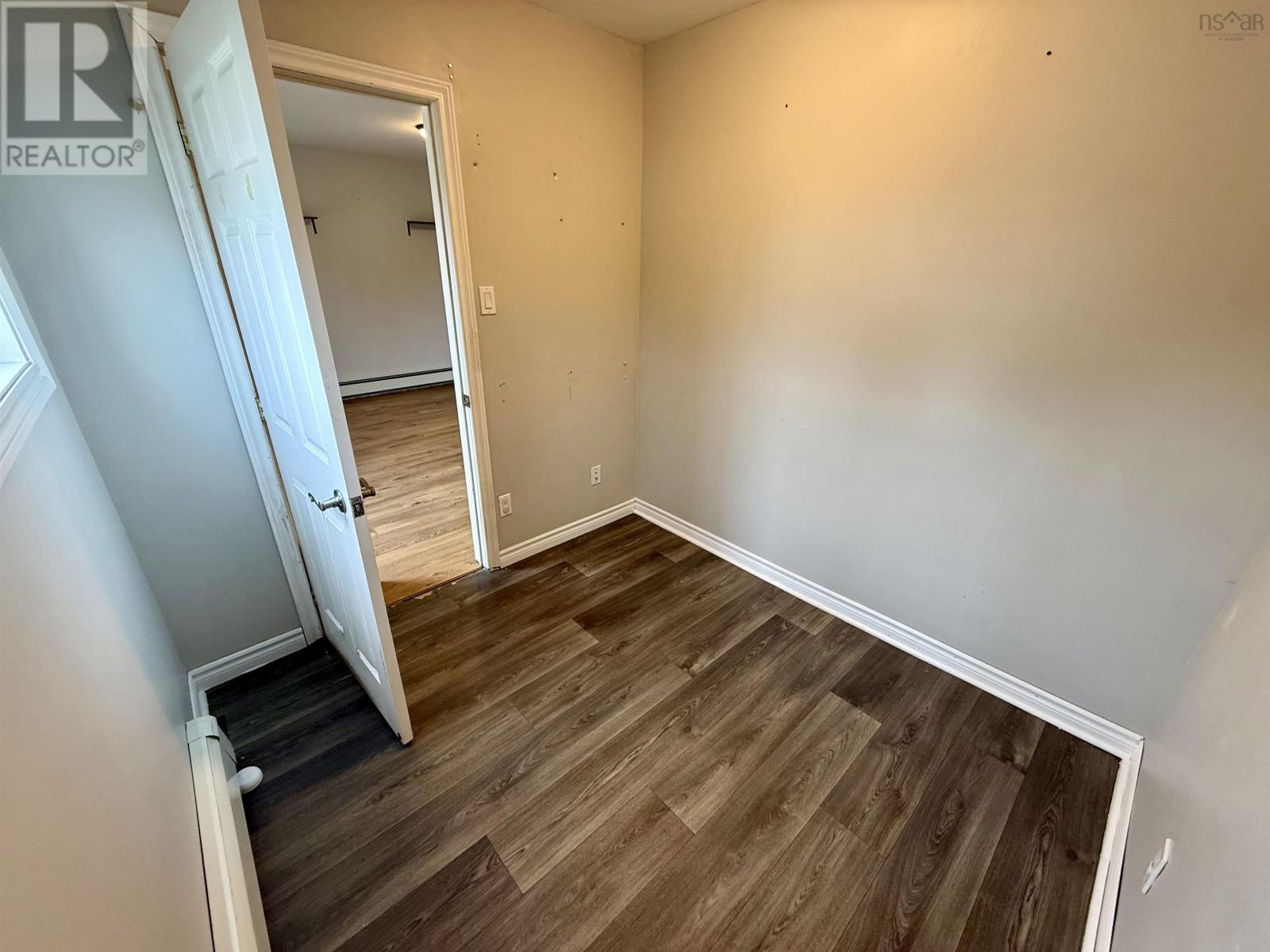 190 Brookside Street - 14