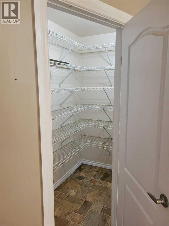 108 2 Avenue W - Image 7