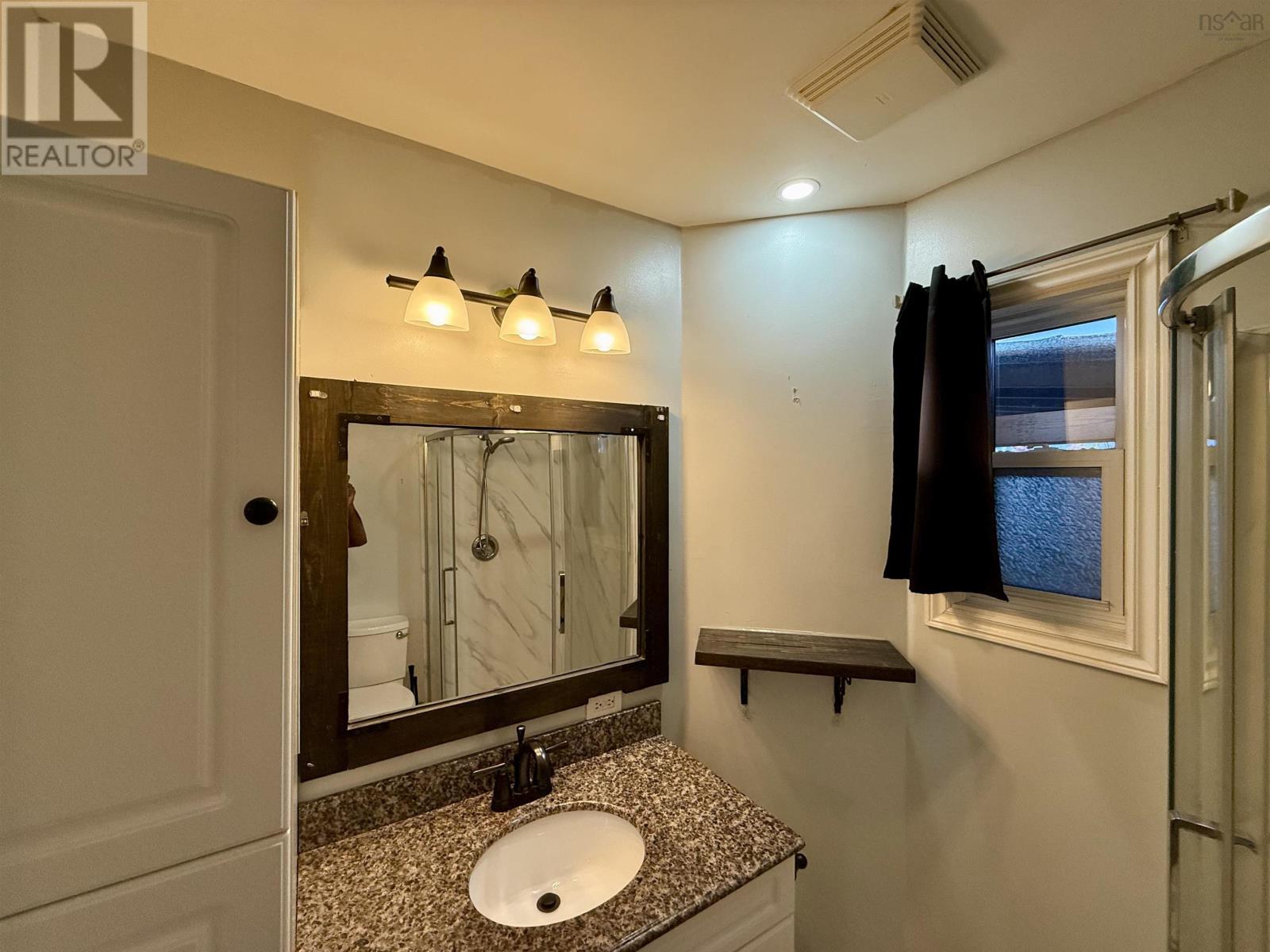 190 Brookside Street - 12