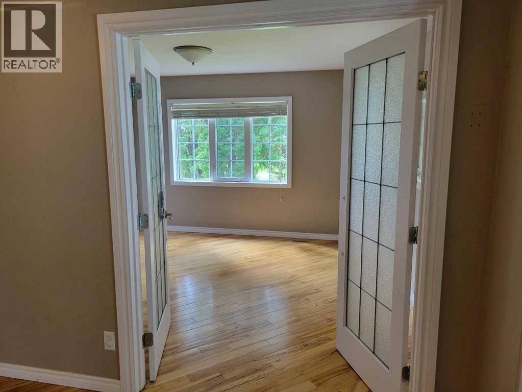 108 2 Avenue W - 21
