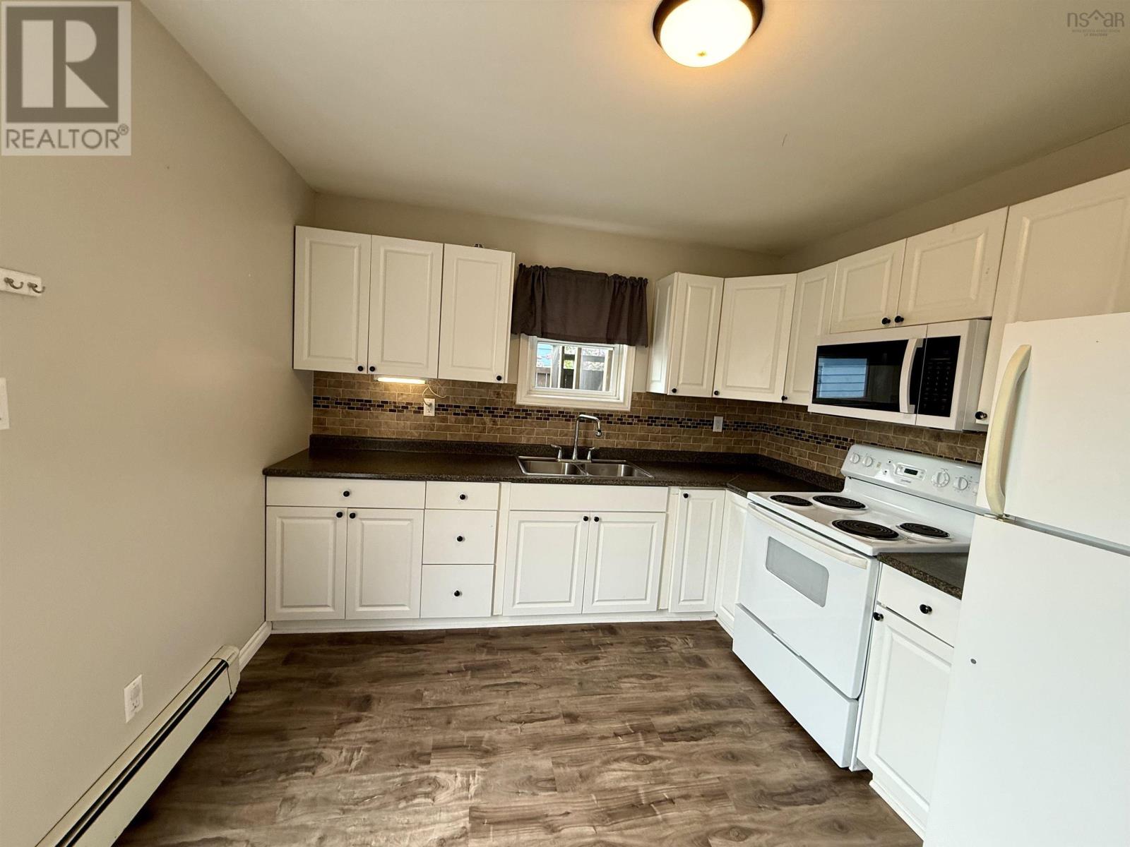 190 Brookside Street - 17
