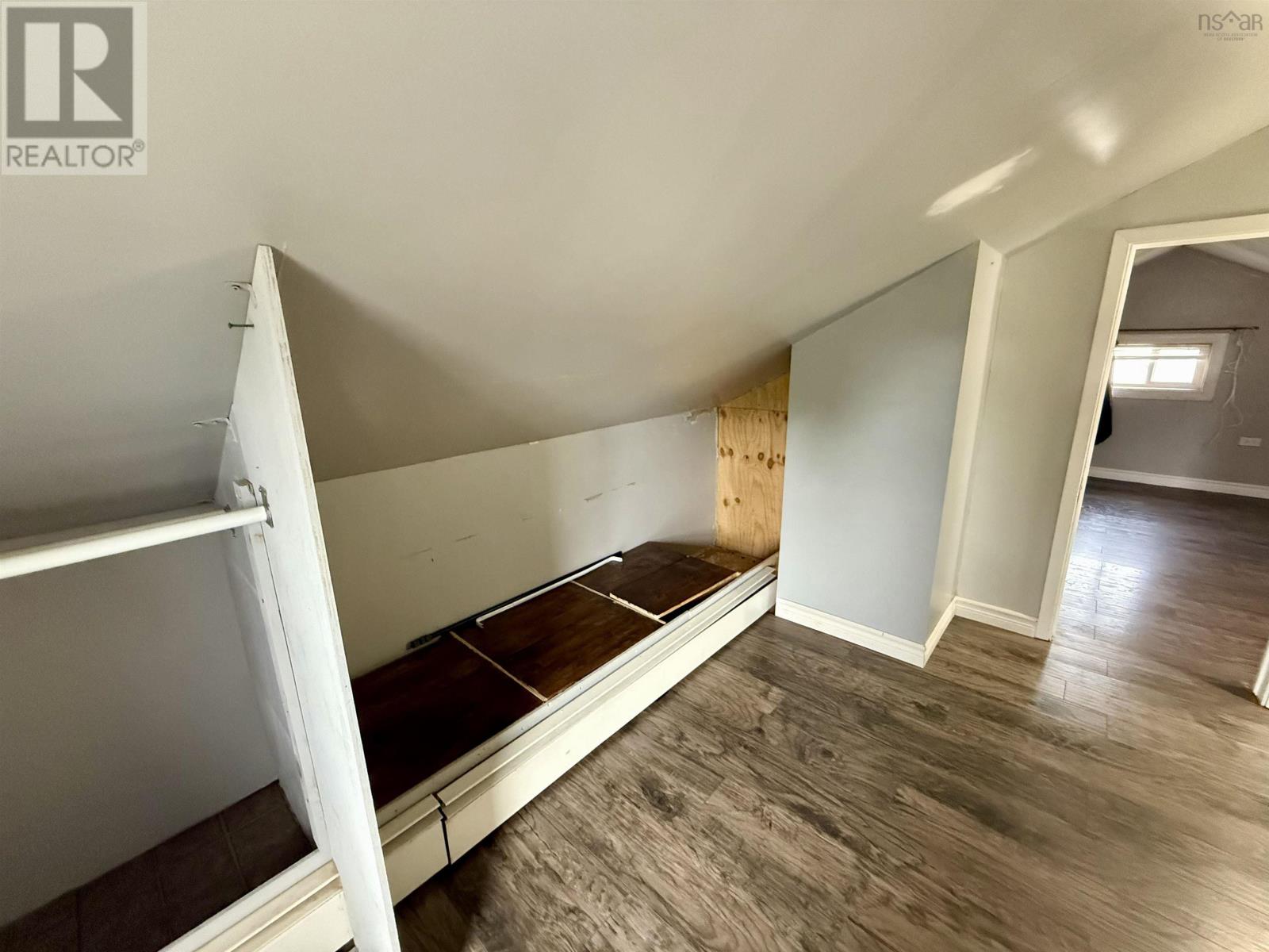 190 Brookside Street - 27