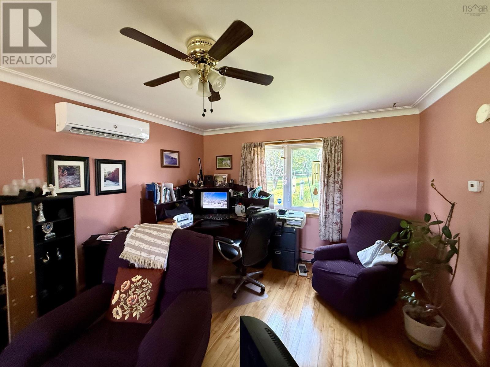 2246 Highway 2 - 20