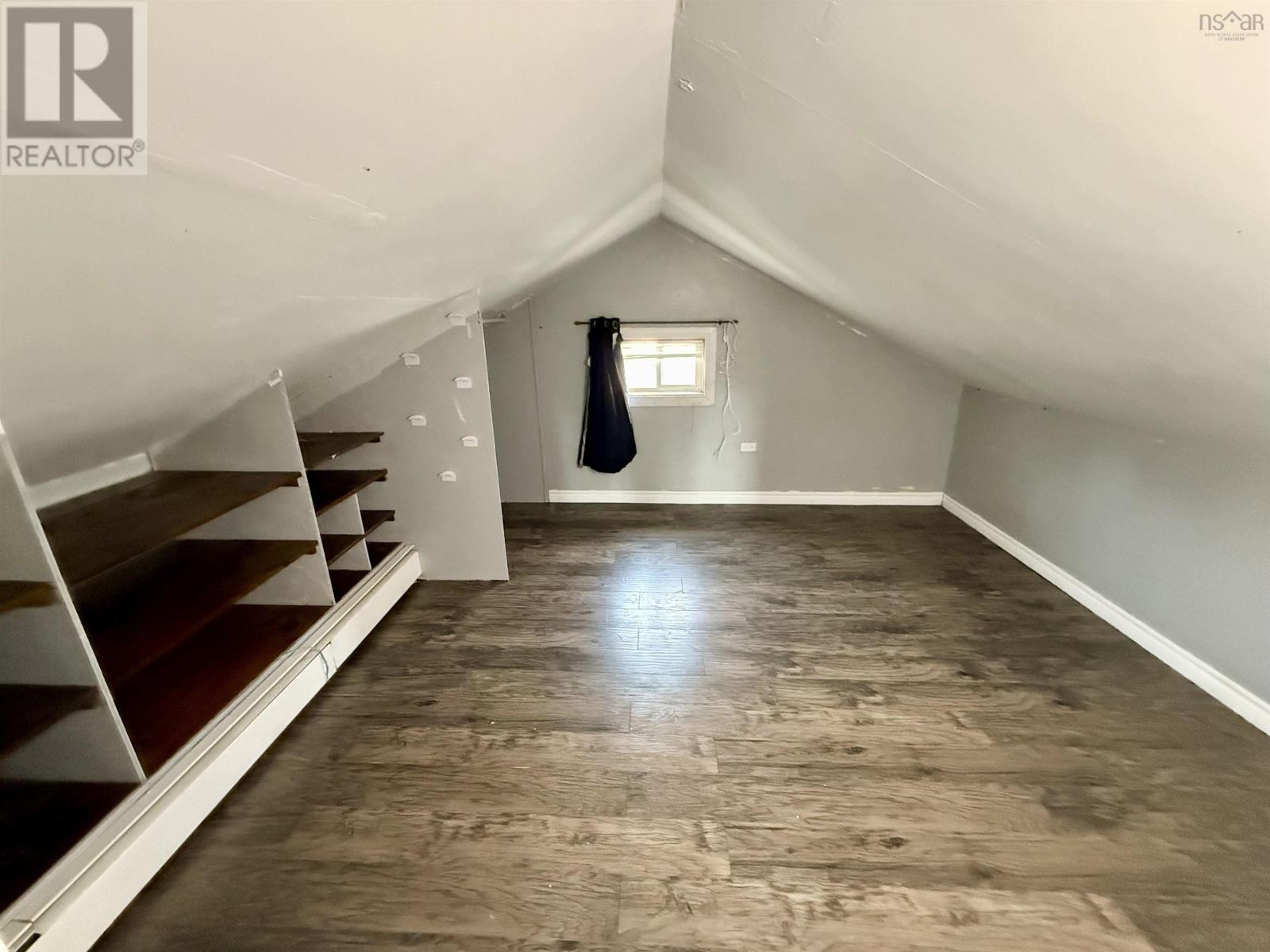 190 Brookside Street - 28