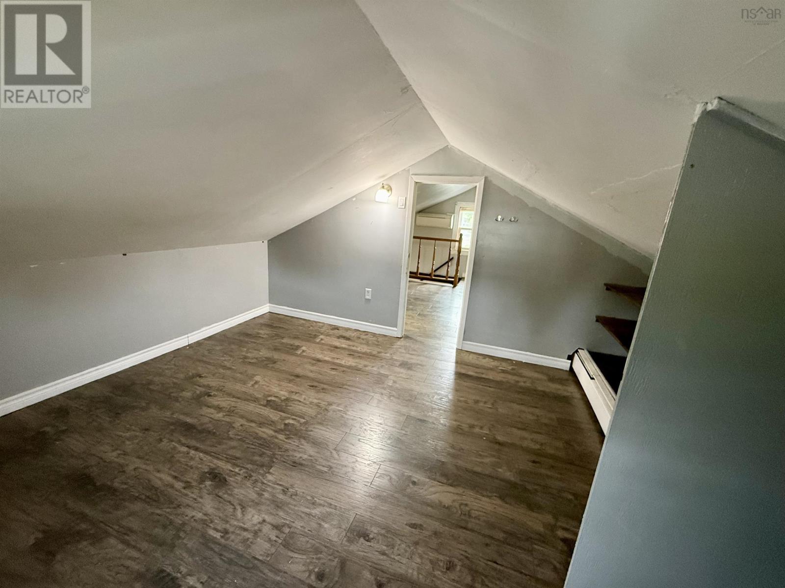 190 Brookside Street - 31