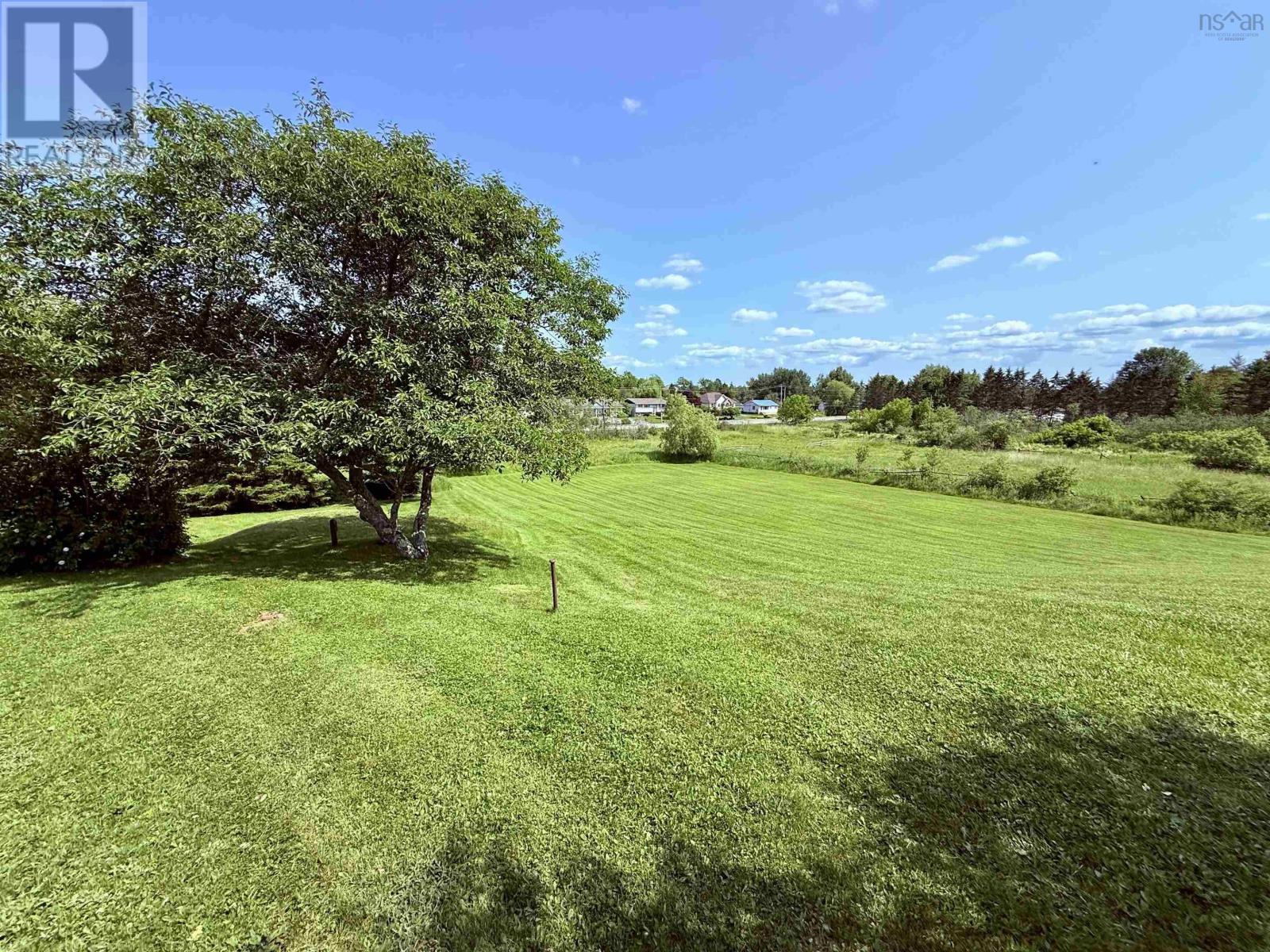 2246 Highway 2 - 6