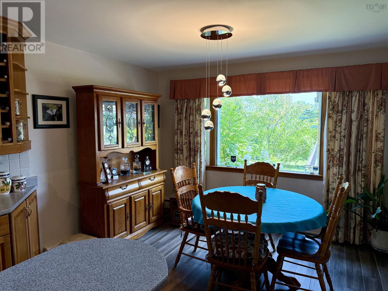 2246 Highway 2 - 18