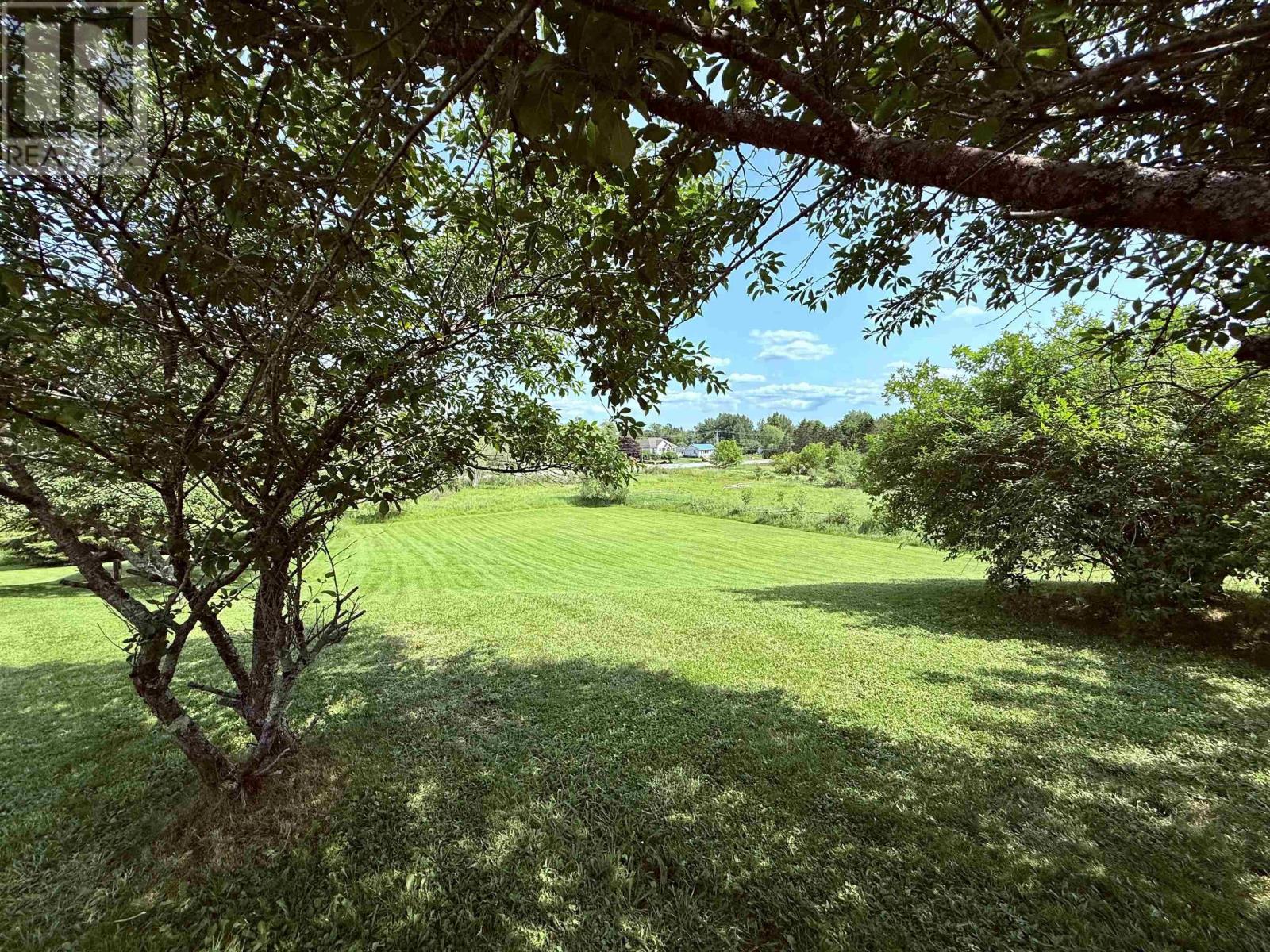 2246 Highway 2 - 5