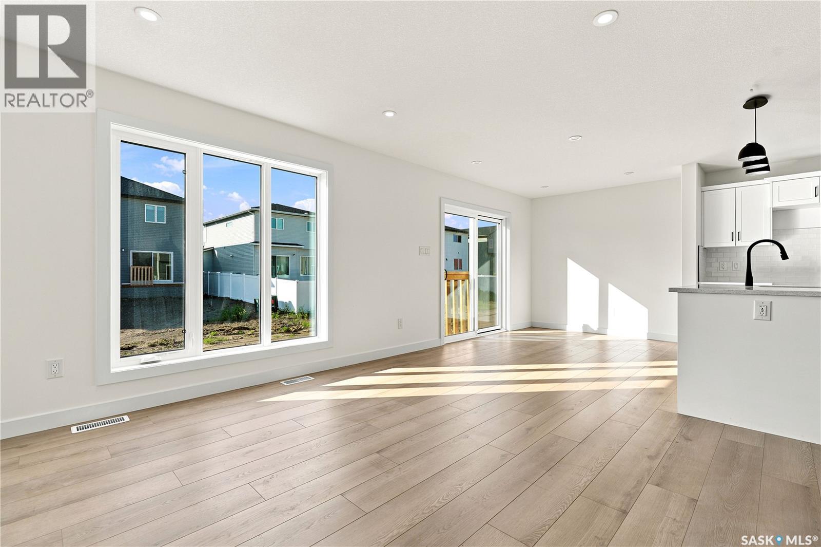 491 Traeger CLOSE - 17