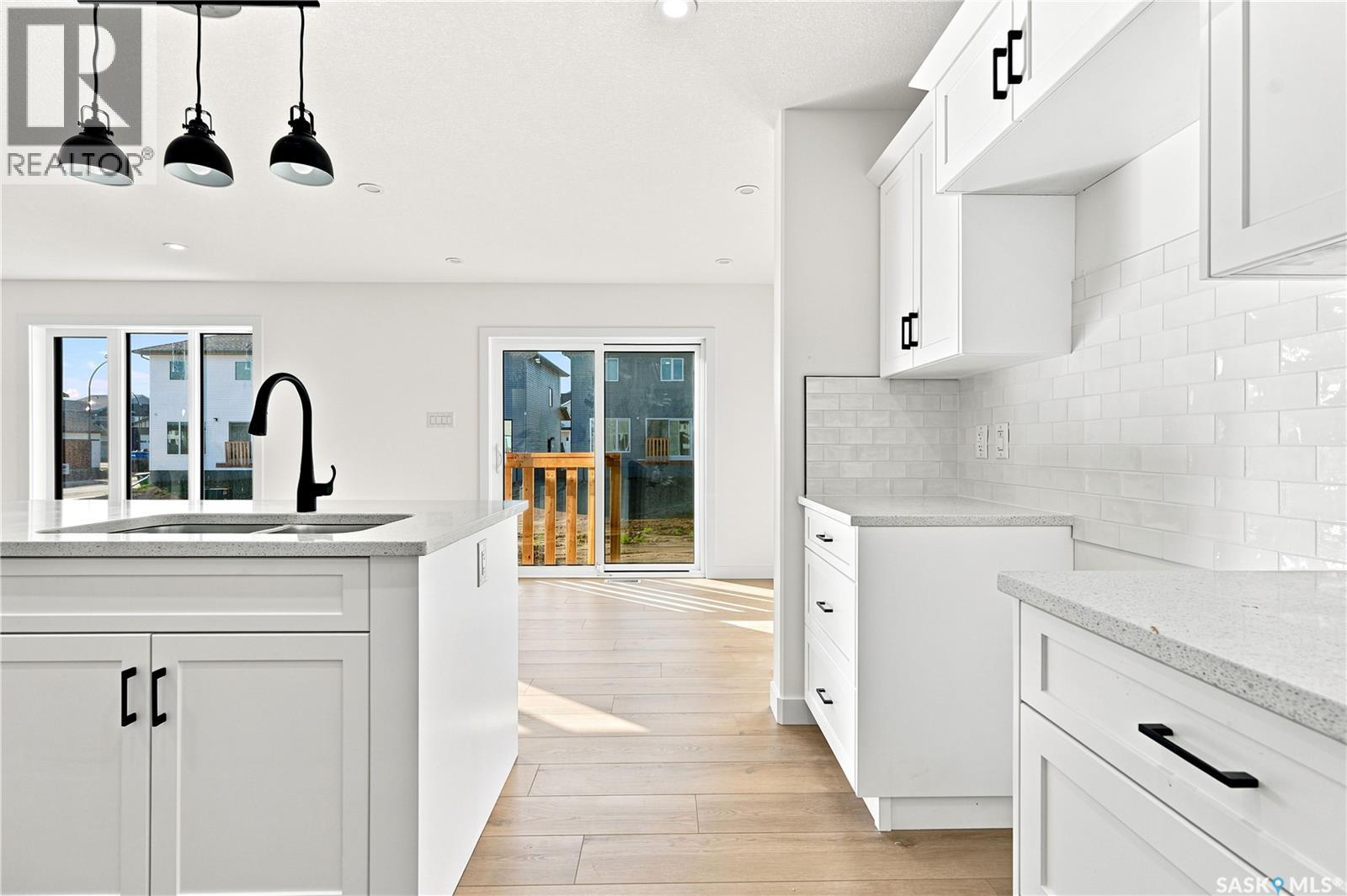 491 Traeger CLOSE - 13