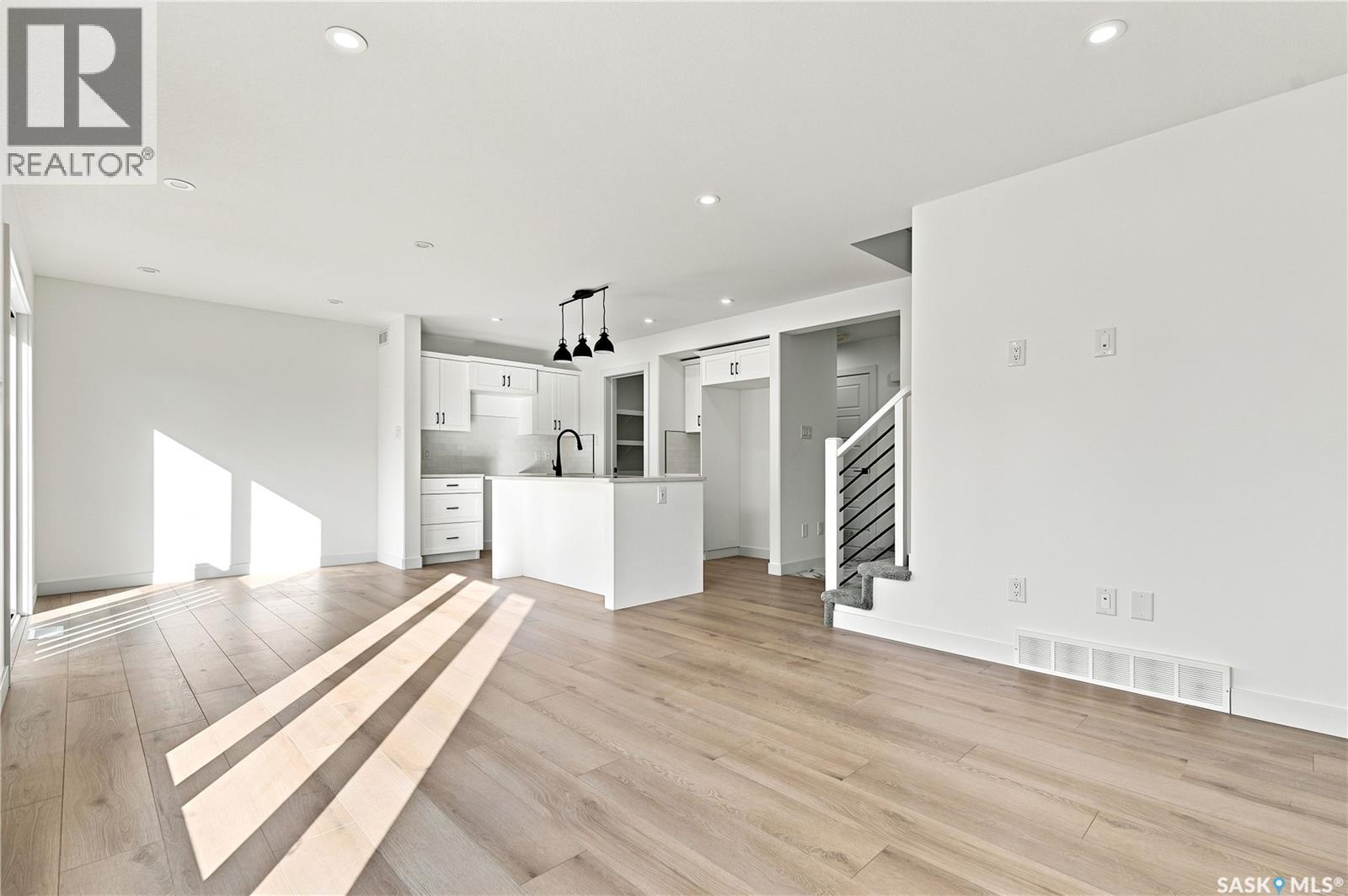 491 Traeger CLOSE - 18