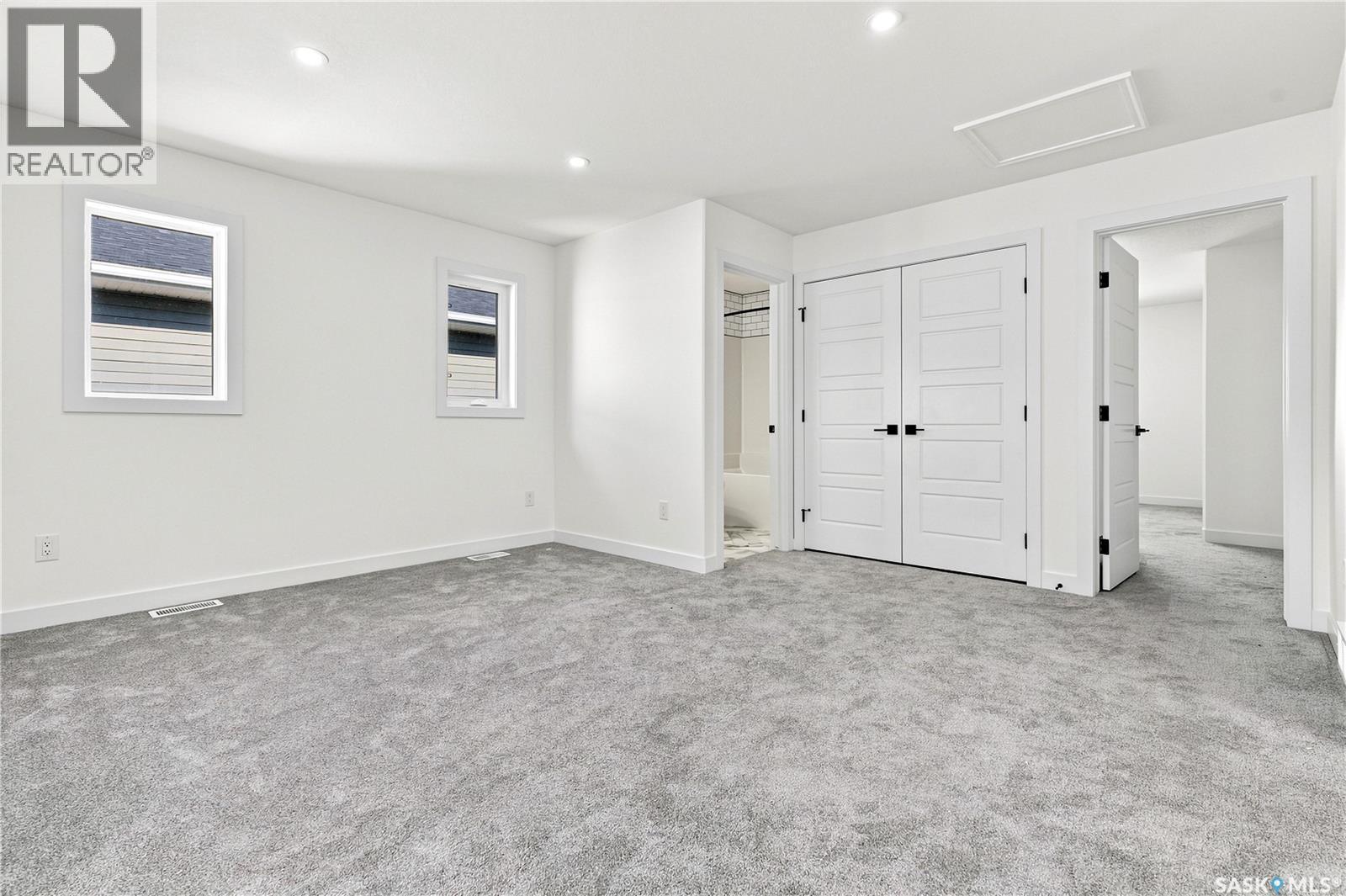 491 Traeger CLOSE - 21
