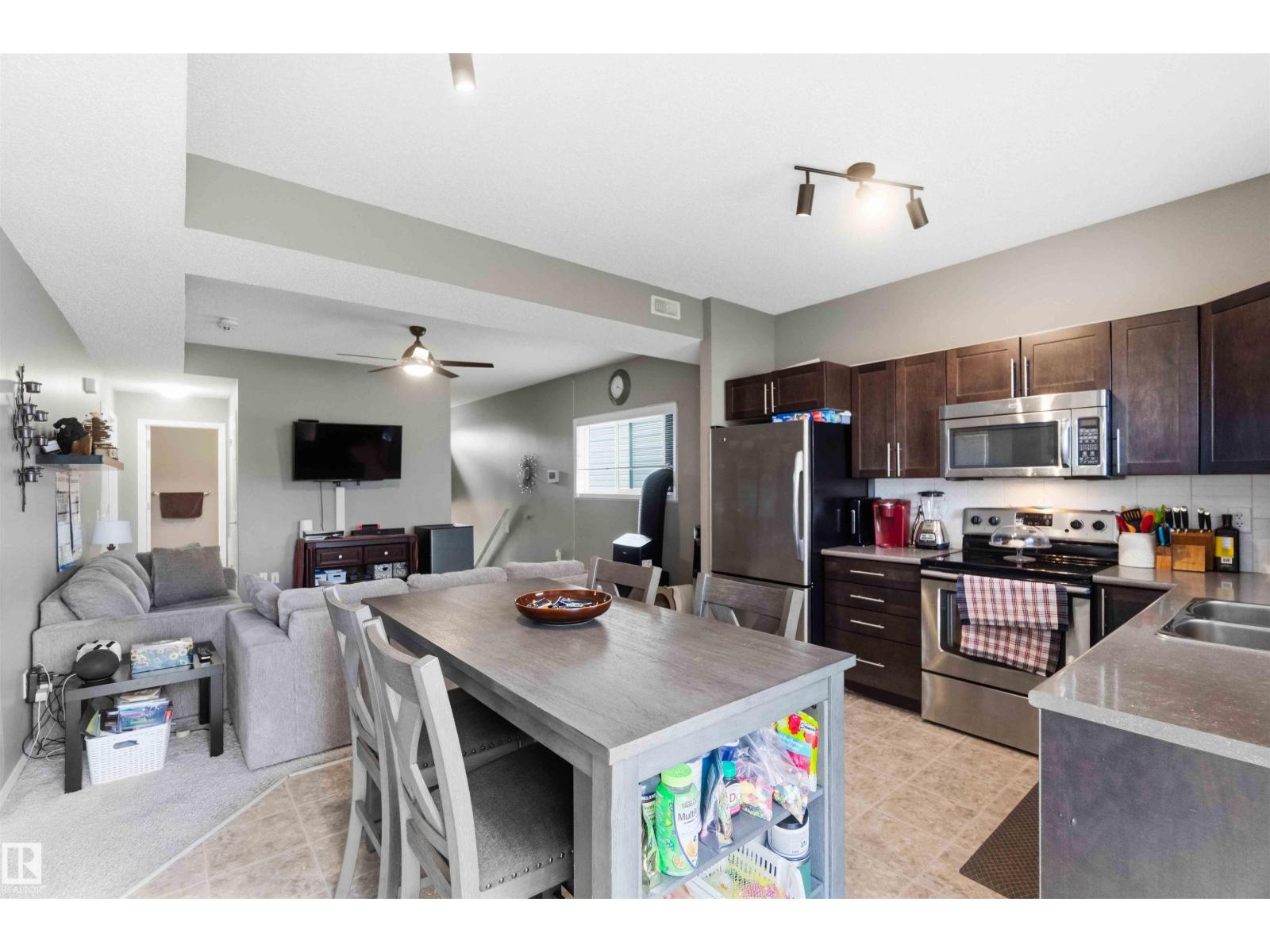 #24 6520 2 AV SW - 14