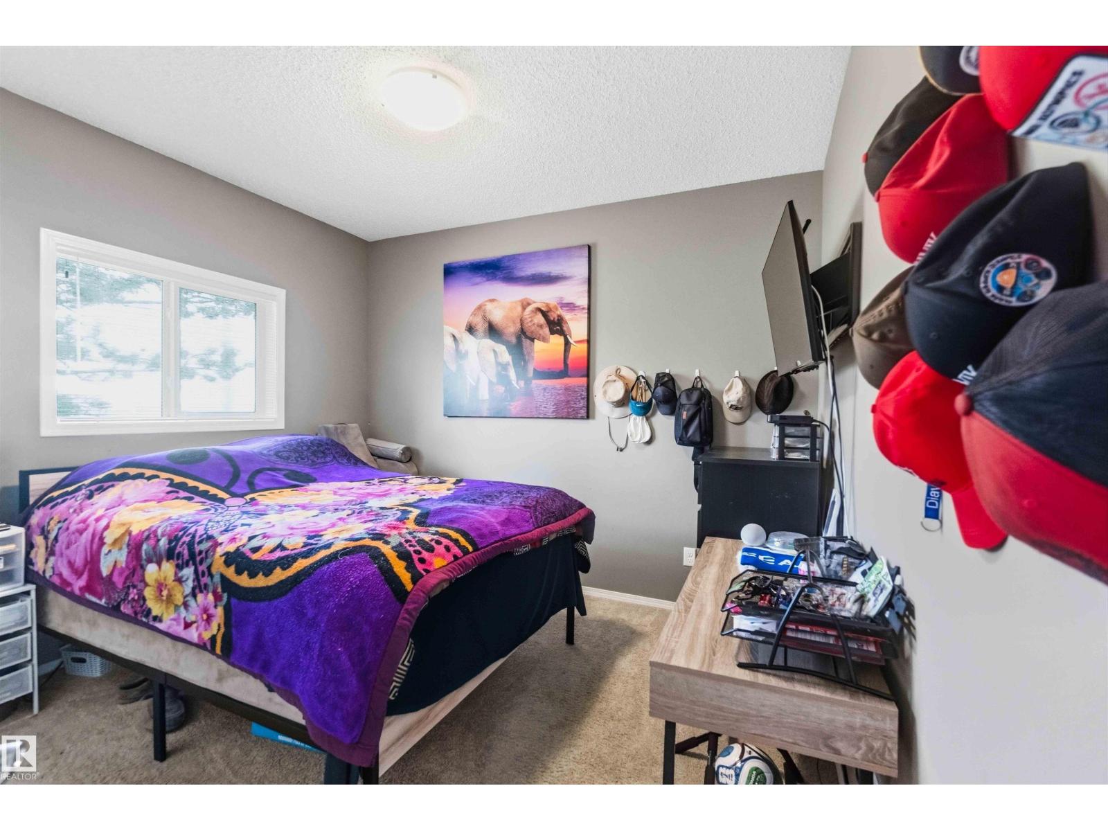 #24 6520 2 AV SW - 17