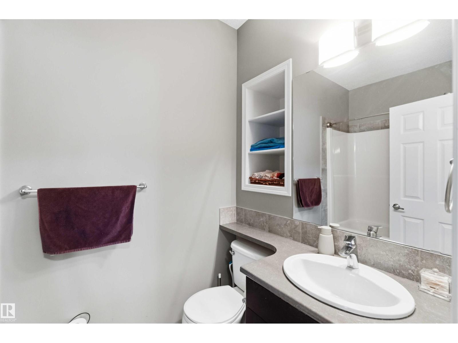 #24 6520 2 AV SW - 24