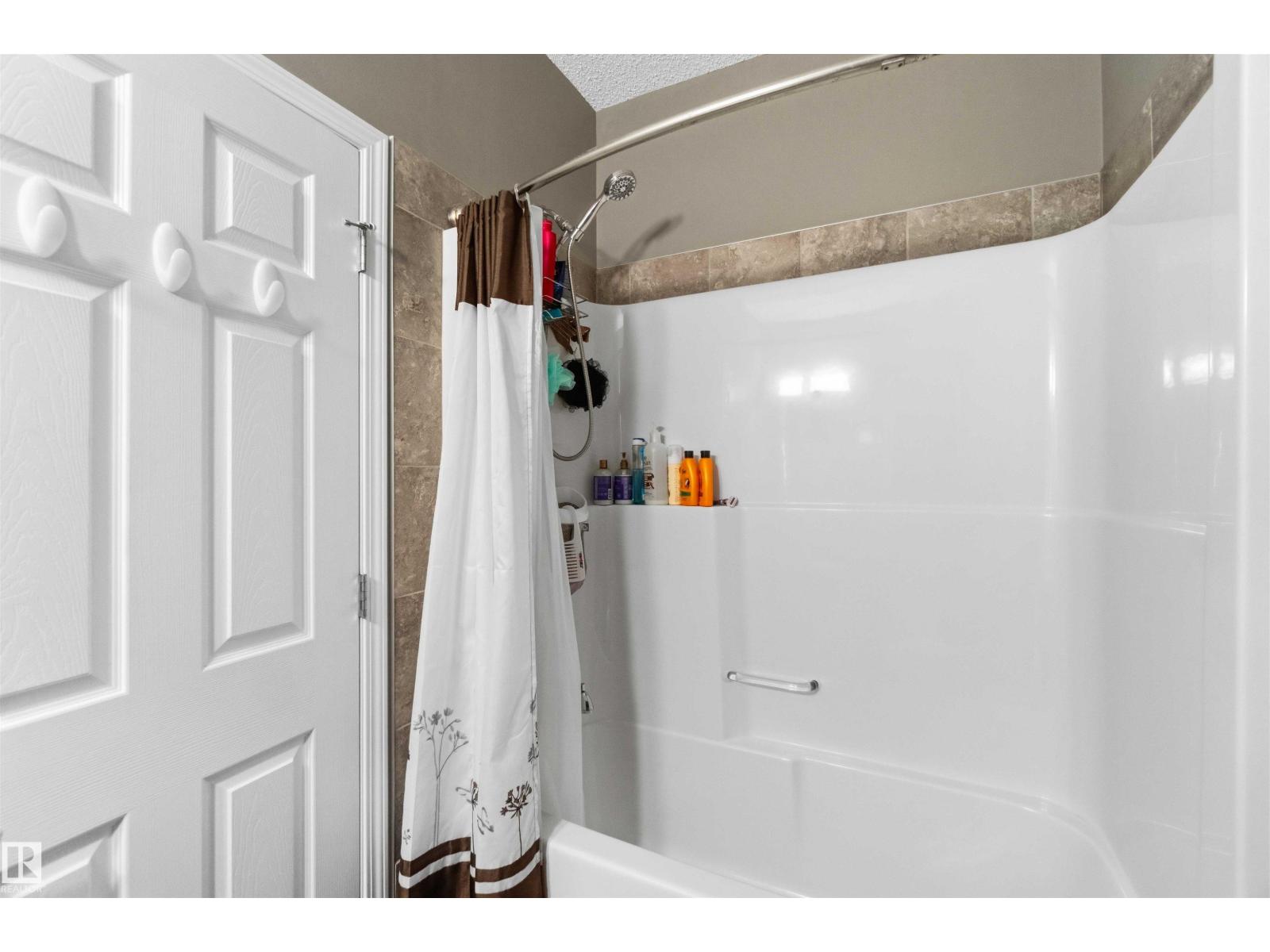 #24 6520 2 AV SW - 25