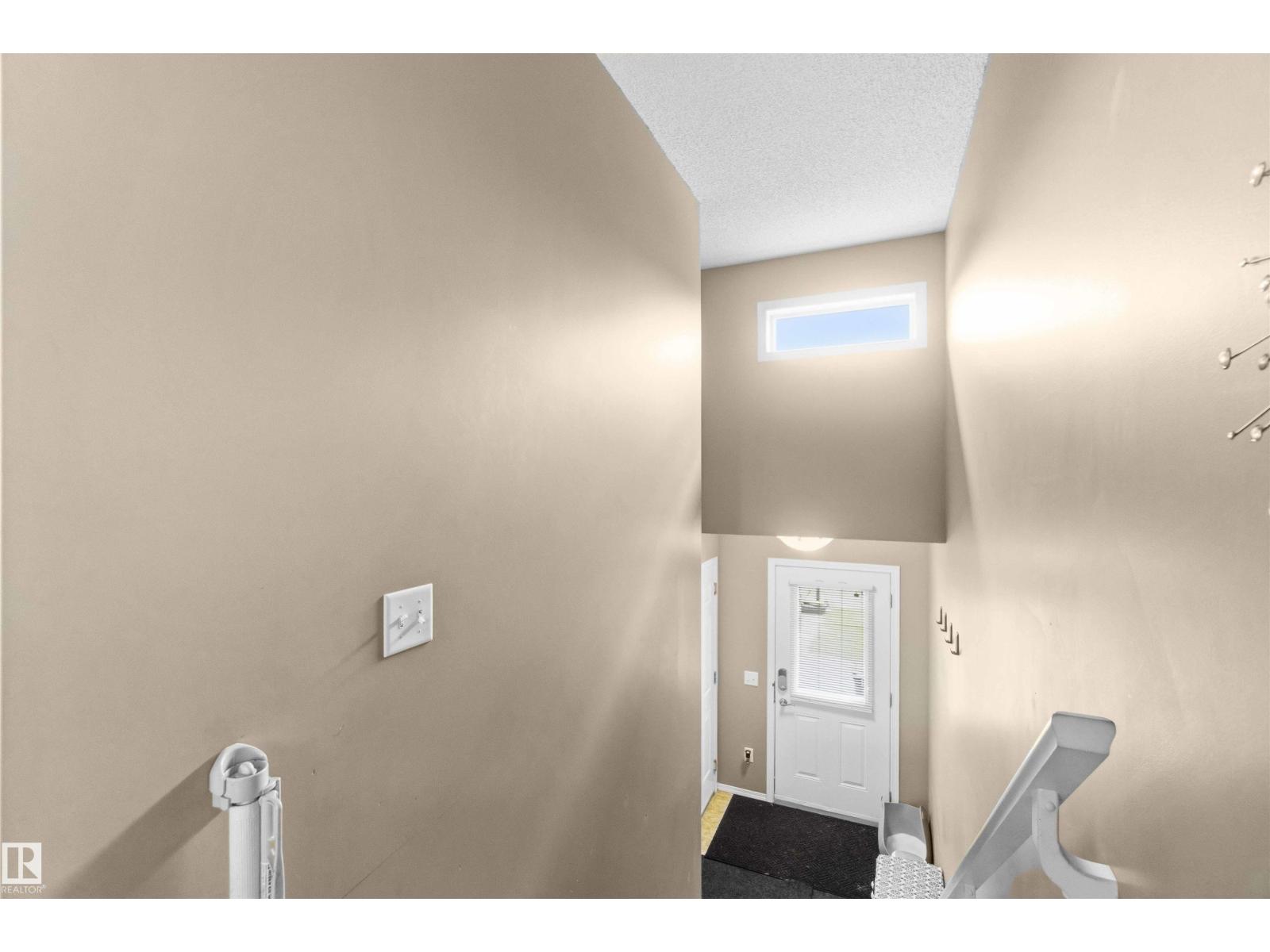 #24 6520 2 AV SW - 4