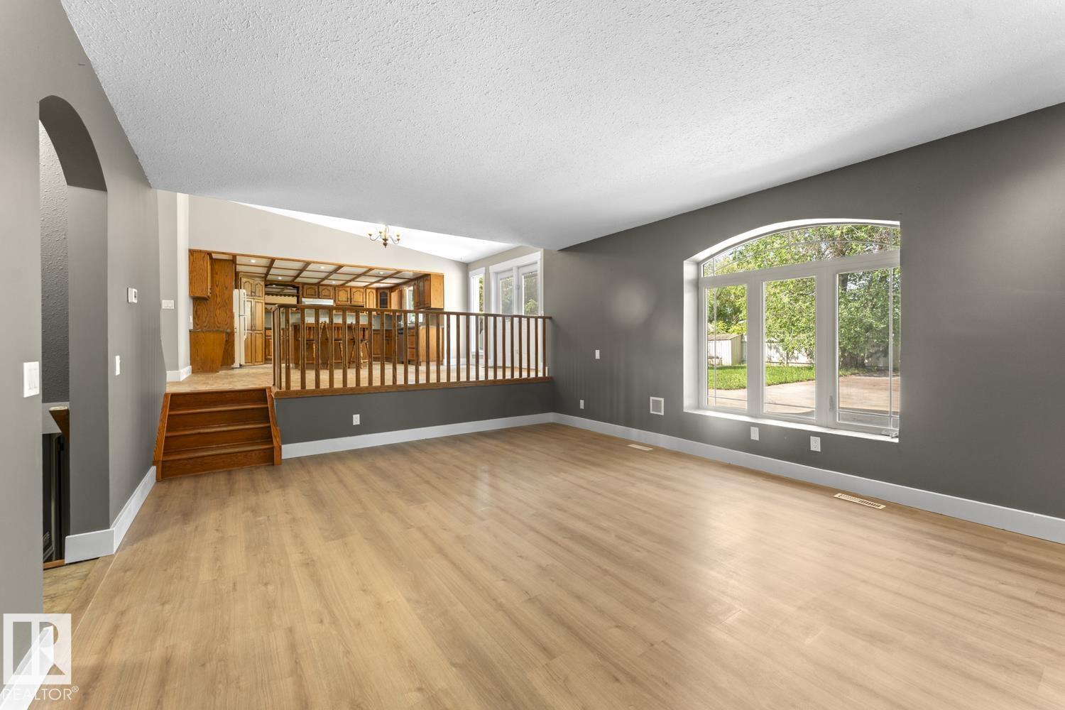 4308 41A ST ST - 32
