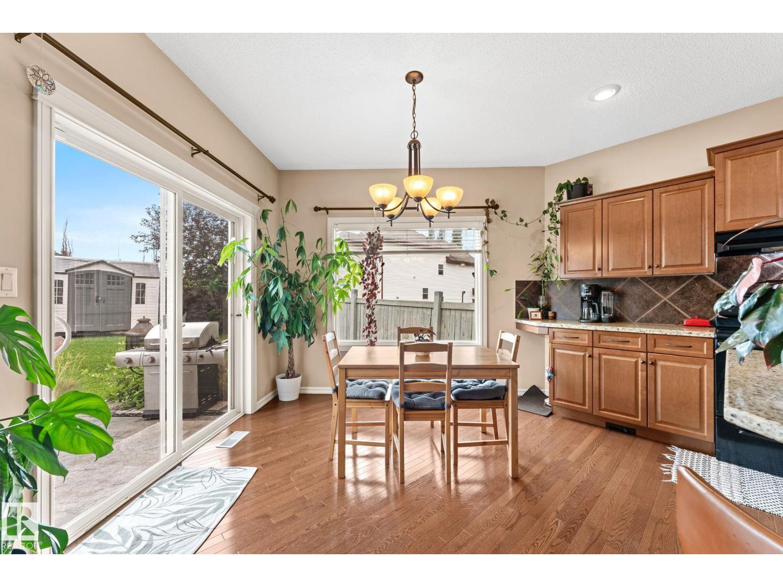5519 209 ST NW - 18