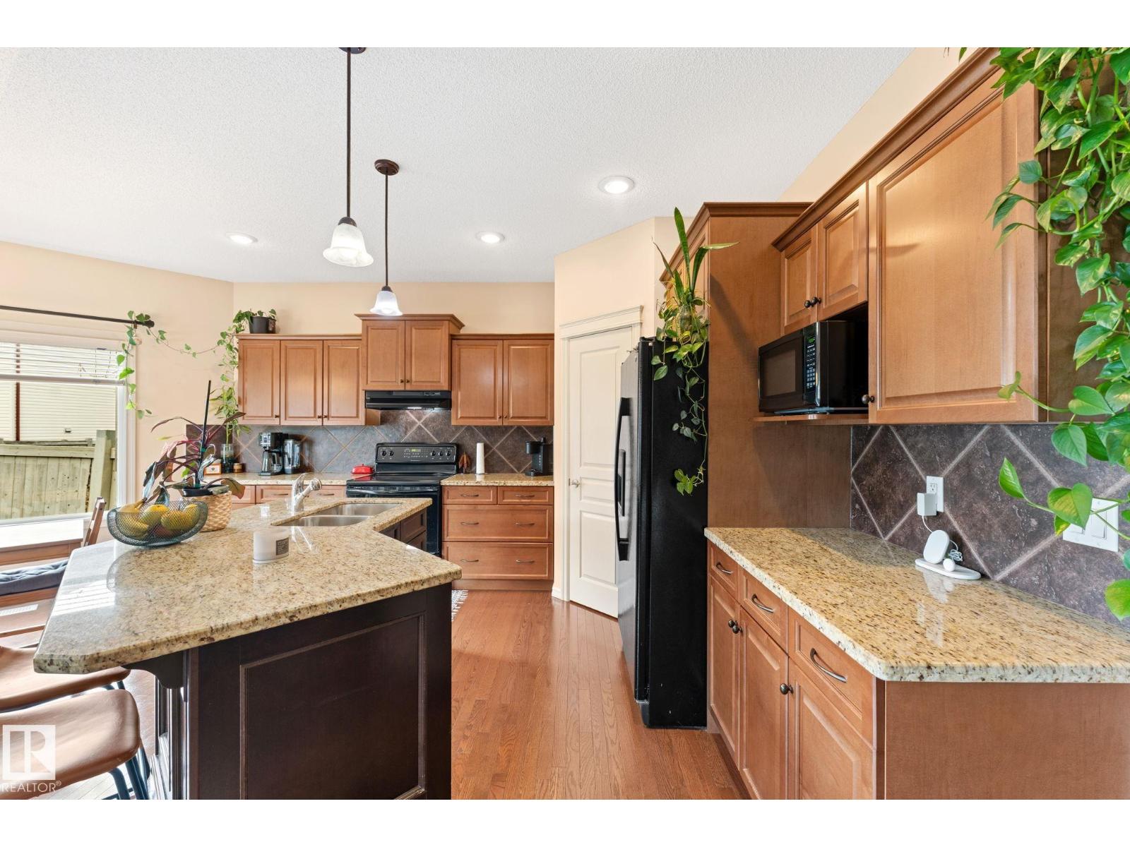 5519 209 ST NW - 15