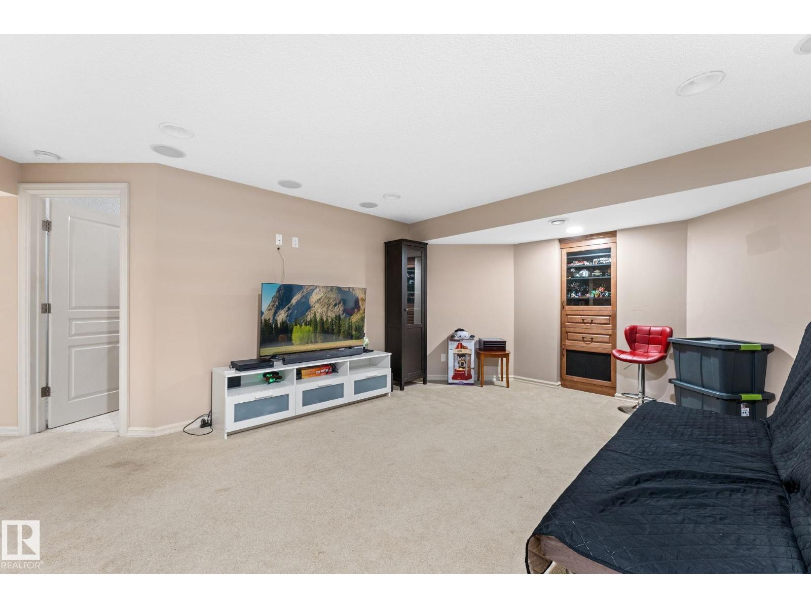 5519 209 ST NW - 37