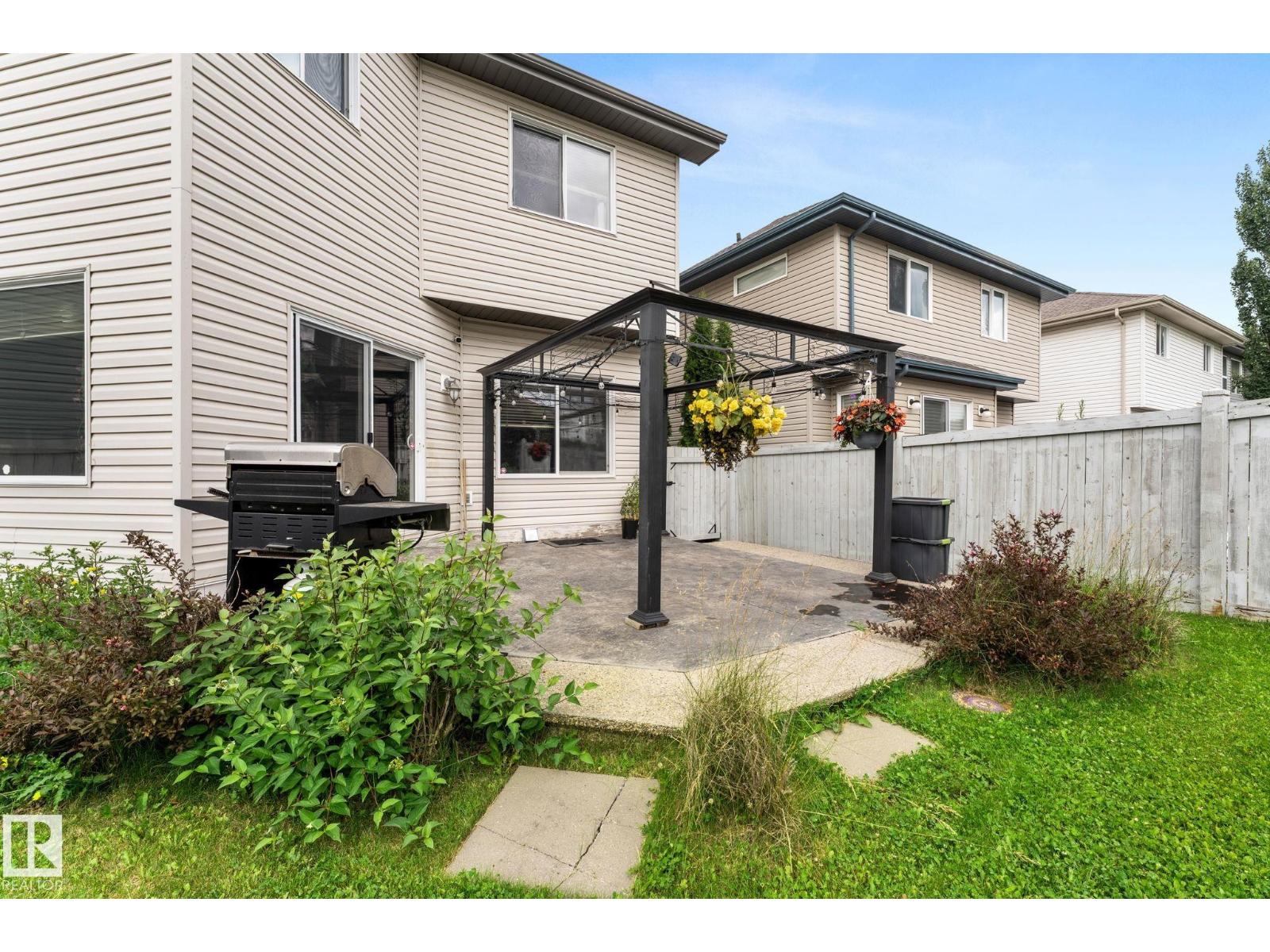 5519 209 ST NW - 43