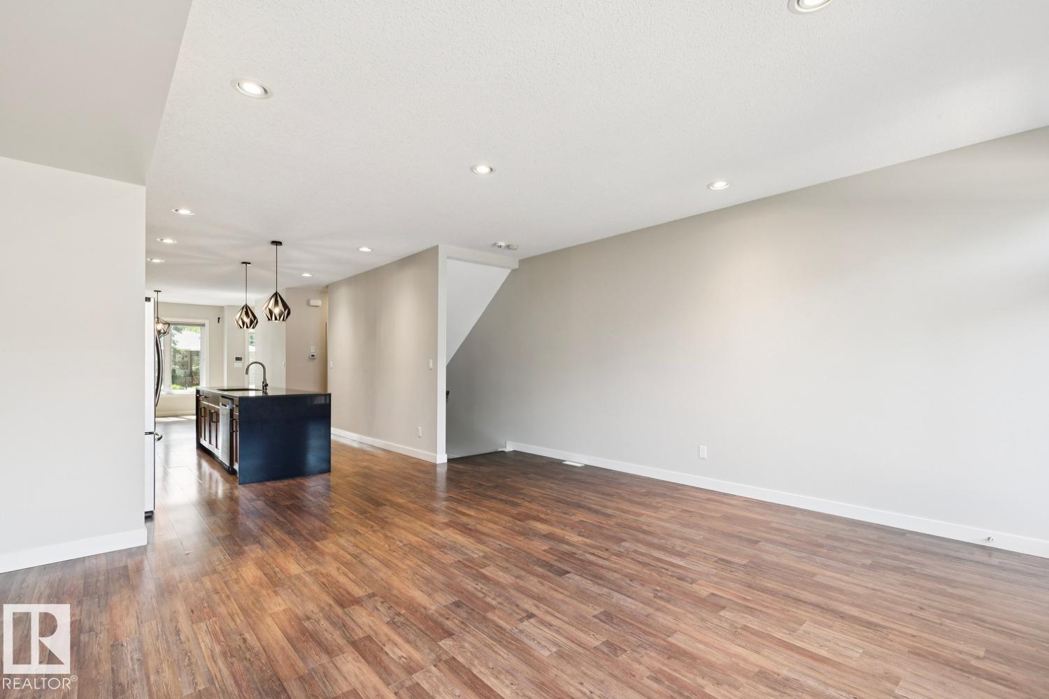 #3 10620 65 AV NW - 12