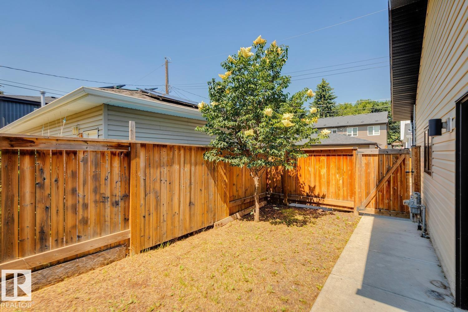 #3 10620 65 AV NW - 39