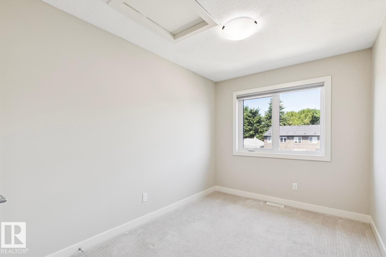 #3 10620 65 AV NW - 17