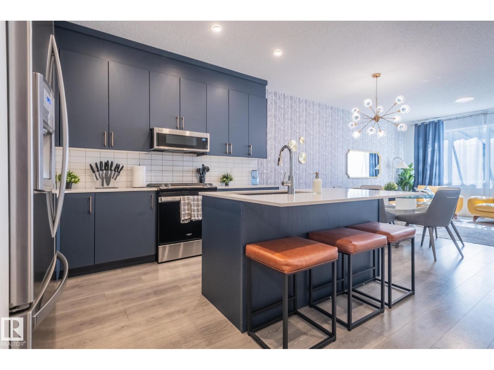 2015 DESROCHERS DR SW - 12