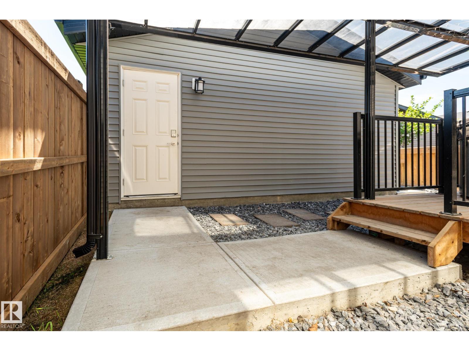 2015 DESROCHERS DR SW - 57