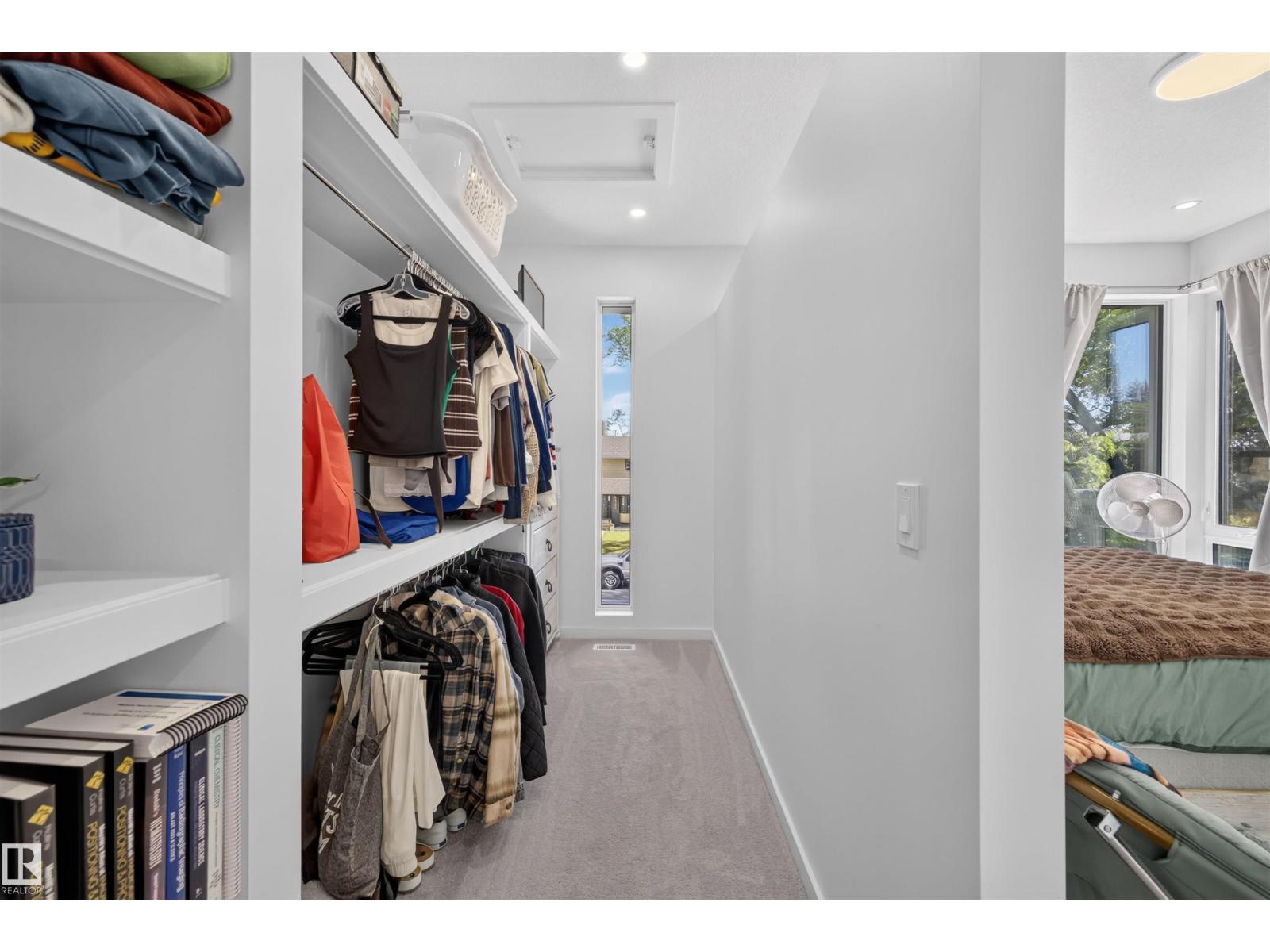 8551 81 AV NW - 22